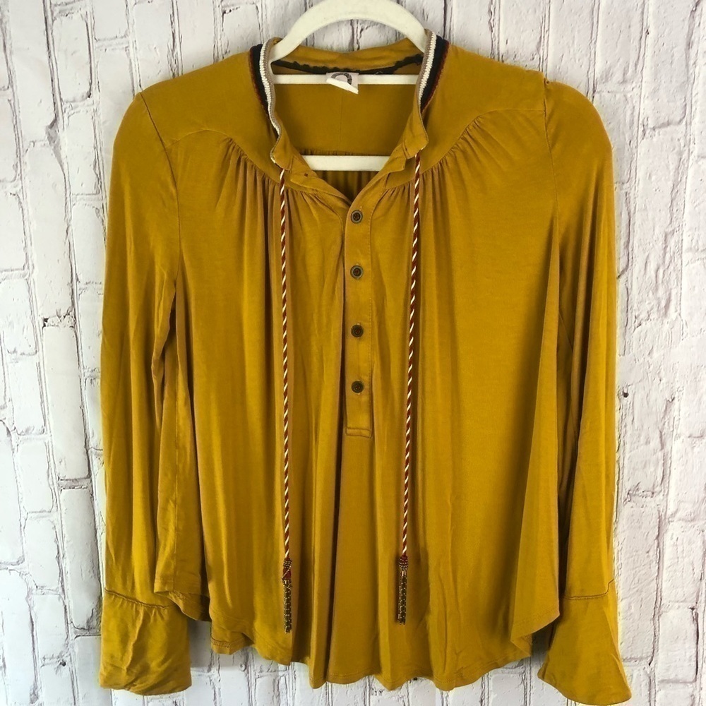 Anthropologie Akemi + Kin gold/yellow long sleeve beaded tassel blouse PXS